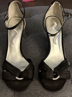 Nina black heels